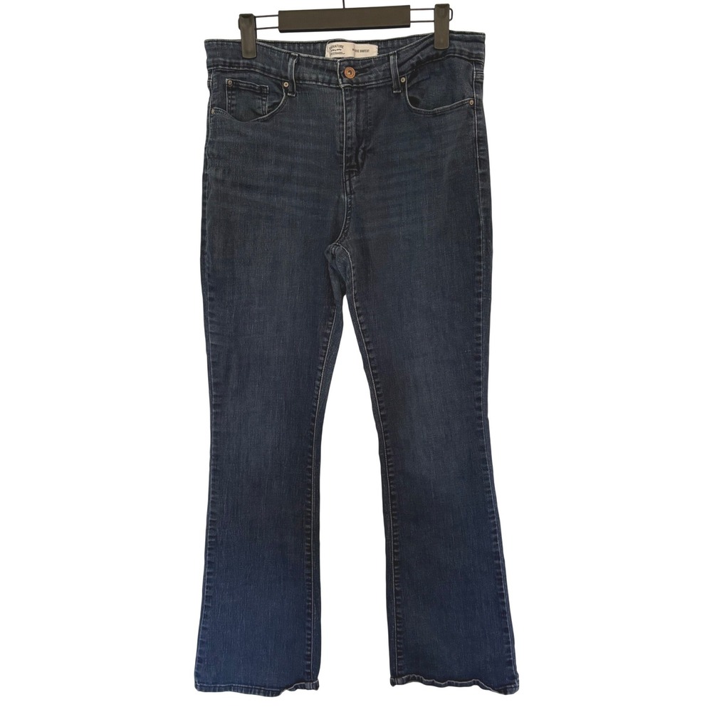 Levi Signature Bootcut Jeans 14M Blue Denim Mid Rise W32 L32 Boho Cowgirl Y2K